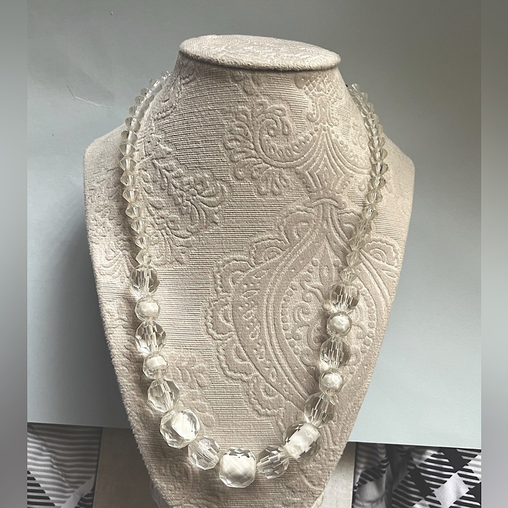 Vintage ~ Acrylic Lucite Necklace
